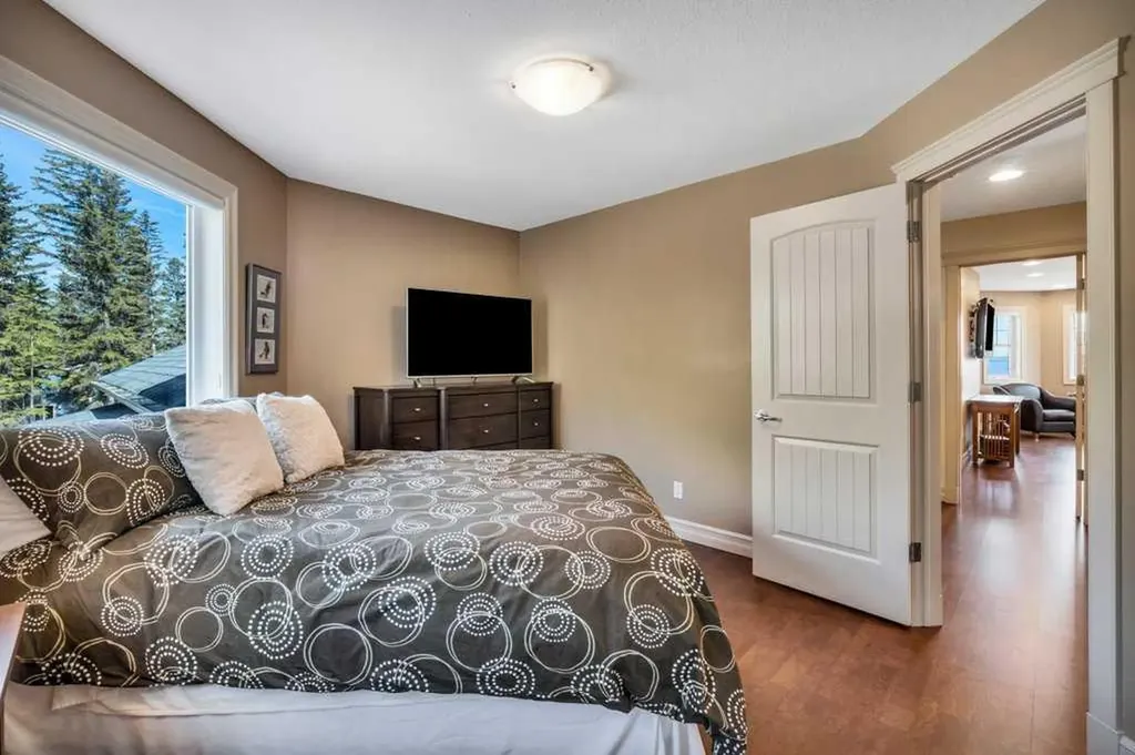 175 Crystal Springs Drive Village At Pigeon Lake AB T0C 2V0