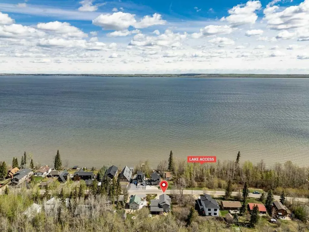 175 Crystal Springs Drive Village At Pigeon Lake AB T0C 2V0