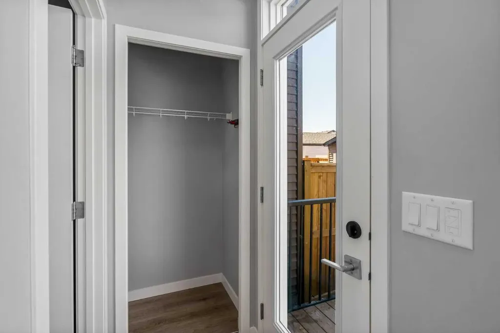 109 Dawson Drive Chestermere AB T1X 1Z8