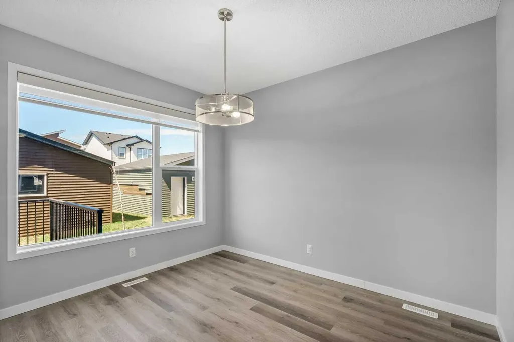 109 Dawson Drive Chestermere AB T1X 1Z8