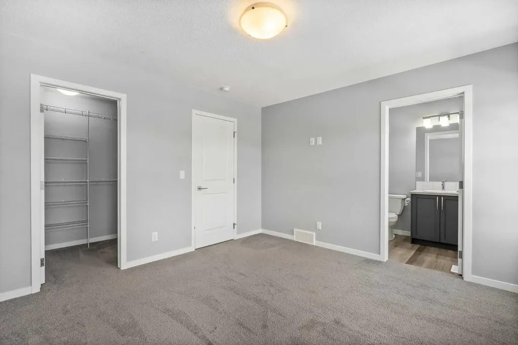 109 Dawson Drive Chestermere AB T1X 1Z8