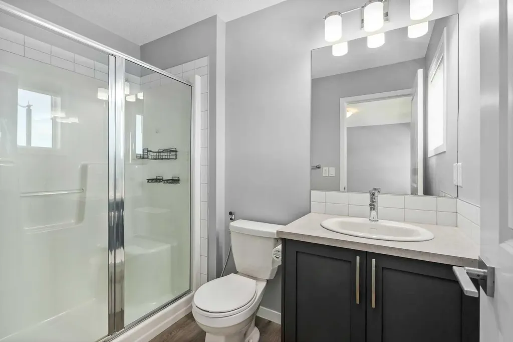 109 Dawson Drive Chestermere AB T1X 1Z8