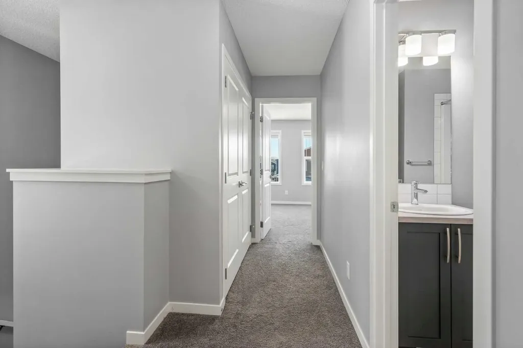 109 Dawson Drive Chestermere AB T1X 1Z8