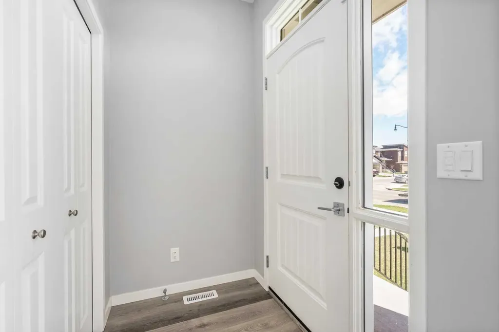 109 Dawson Drive Chestermere AB T1X 1Z8