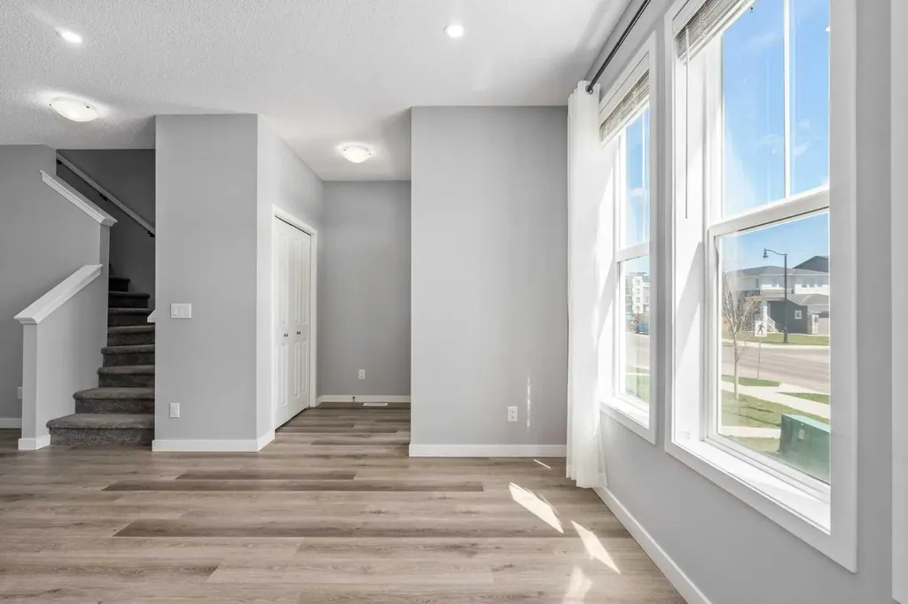 109 Dawson Drive Chestermere AB T1X 1Z8