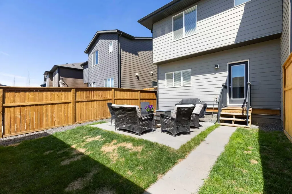 1334 Walden Drive SE Calgary AB T2X2H5
