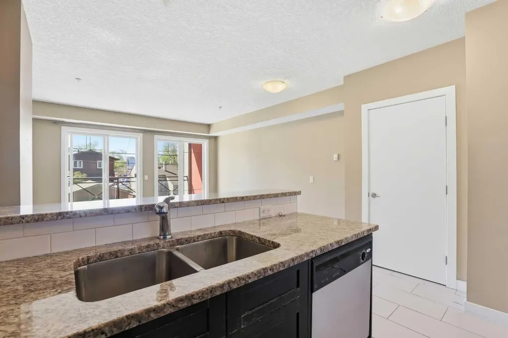 117 19 Avenue NE Calgary AB T2E 1N9