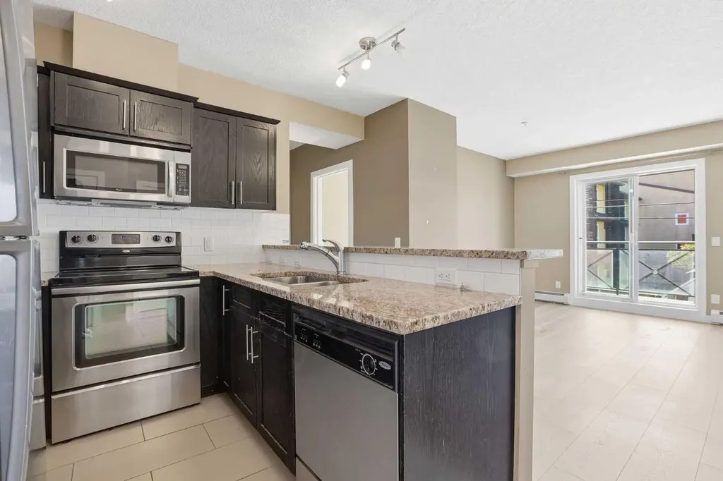 117 19 Avenue NE Calgary AB T2E 1N9