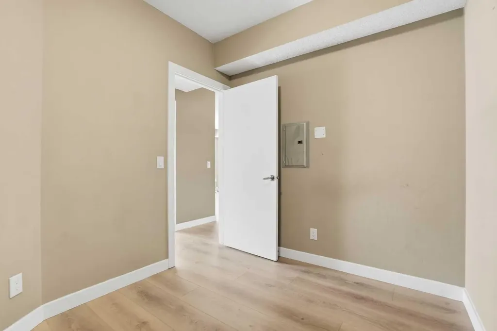 117 19 Avenue NE Calgary AB T2E 1N9