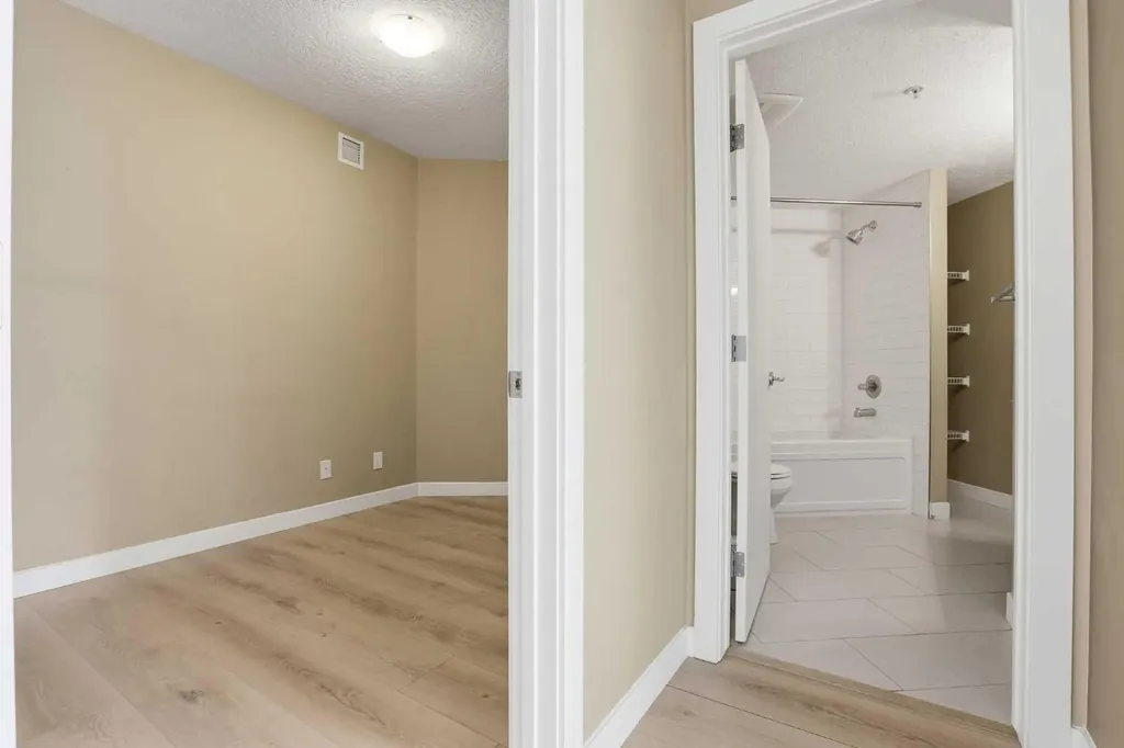 117 19 Avenue NE Calgary AB T2E 1N9