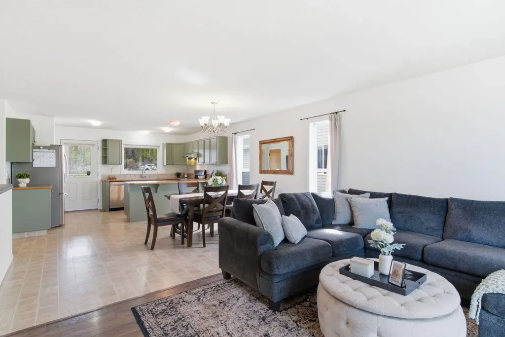 46 Valarosa Drive Didsbury AB T0M0W0