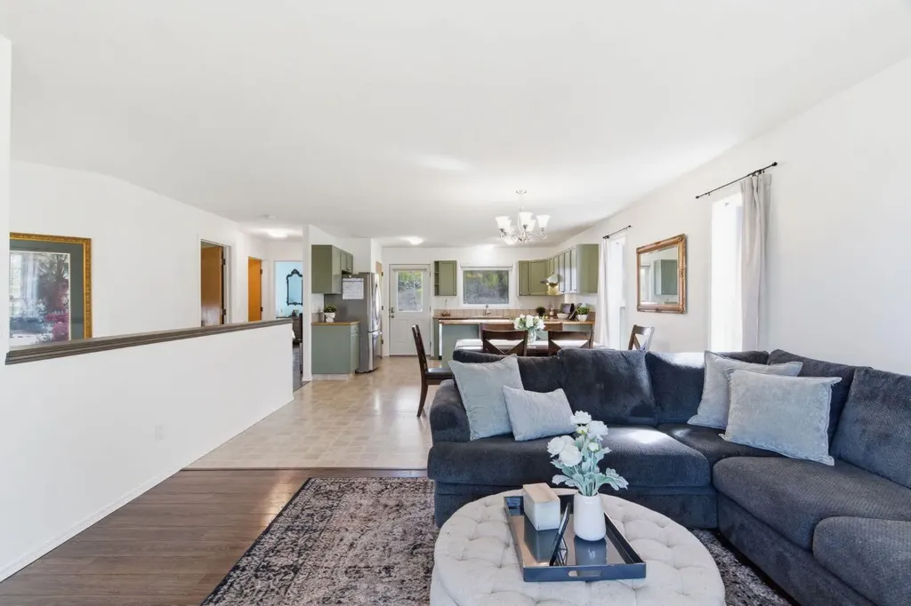 46 Valarosa Drive Didsbury AB T0M0W0