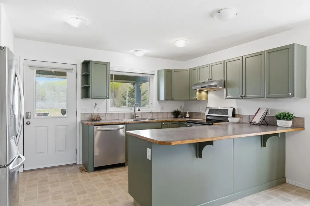 46 Valarosa Drive Didsbury AB T0M0W0