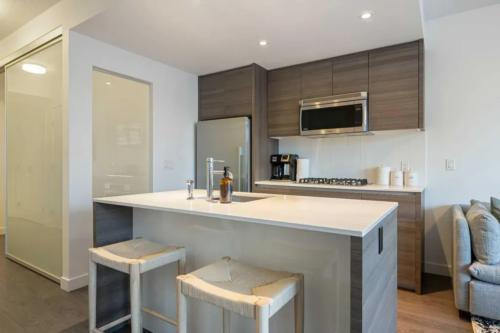 1501 6 Street SW Calgary AB T2R 0Z7