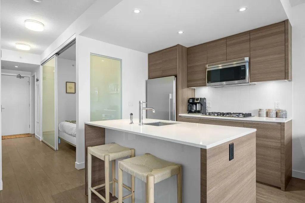 1501 6 Street SW Calgary AB T2R 0Z7