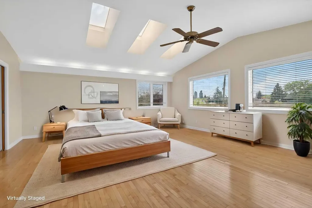 2011 6 Avenue NW Calgary AB T2N 0W6