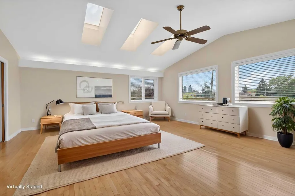 2011 6 Avenue NW Calgary AB T2N 0W6