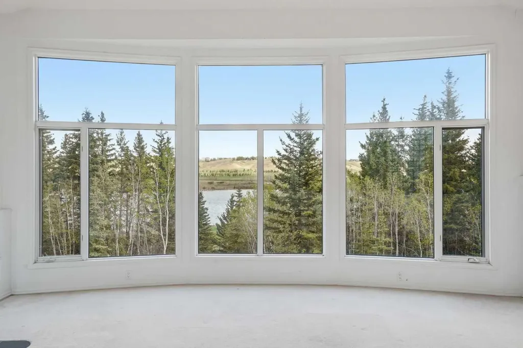 182 Emerald Bay Drive Rural Rocky View County AB T3Z 1E2
