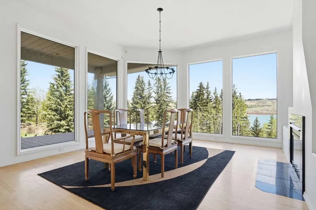 182 Emerald Bay Drive Rural Rocky View County AB T3Z 1E2