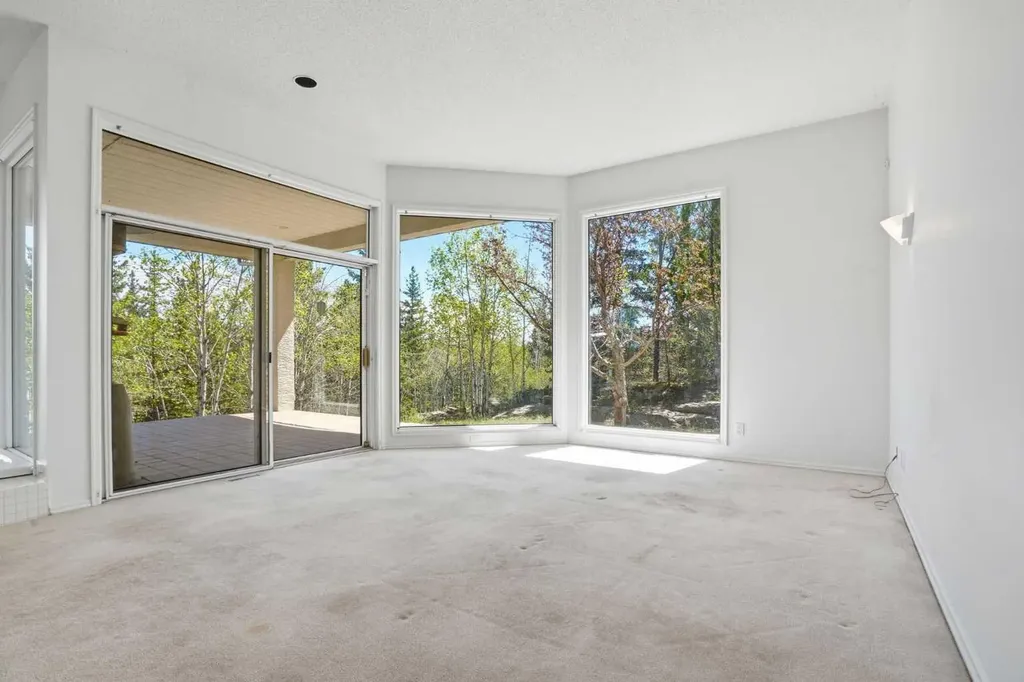 182 Emerald Bay Drive Rural Rocky View County AB T3Z 1E2