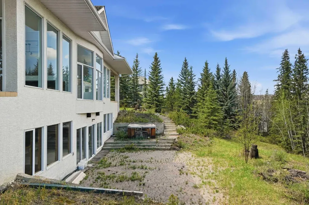 182 Emerald Bay Drive Rural Rocky View County AB T3Z 1E2