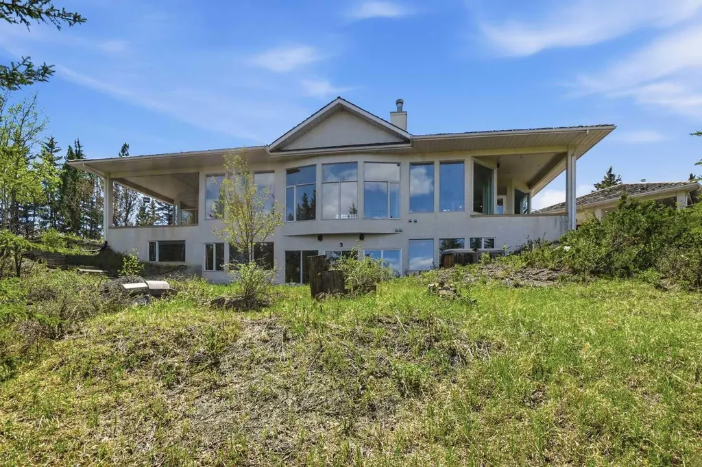 182 Emerald Bay Drive Rural Rocky View County AB T3Z 1E2