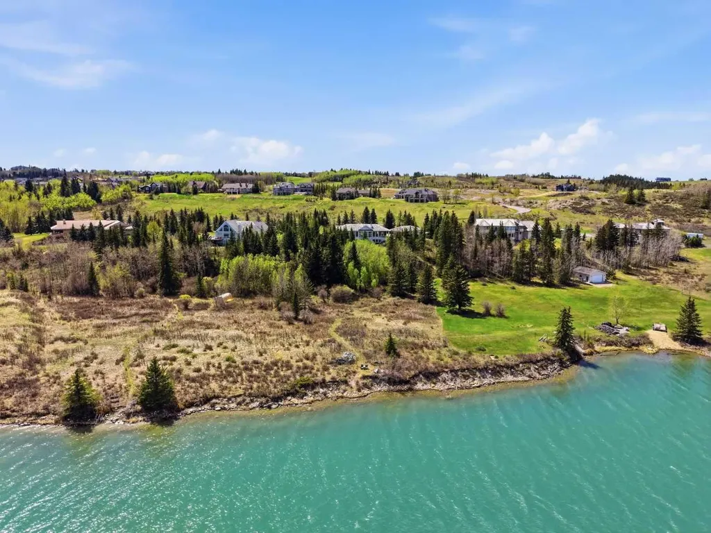 182 Emerald Bay Drive Rural Rocky View County AB T3Z 1E2