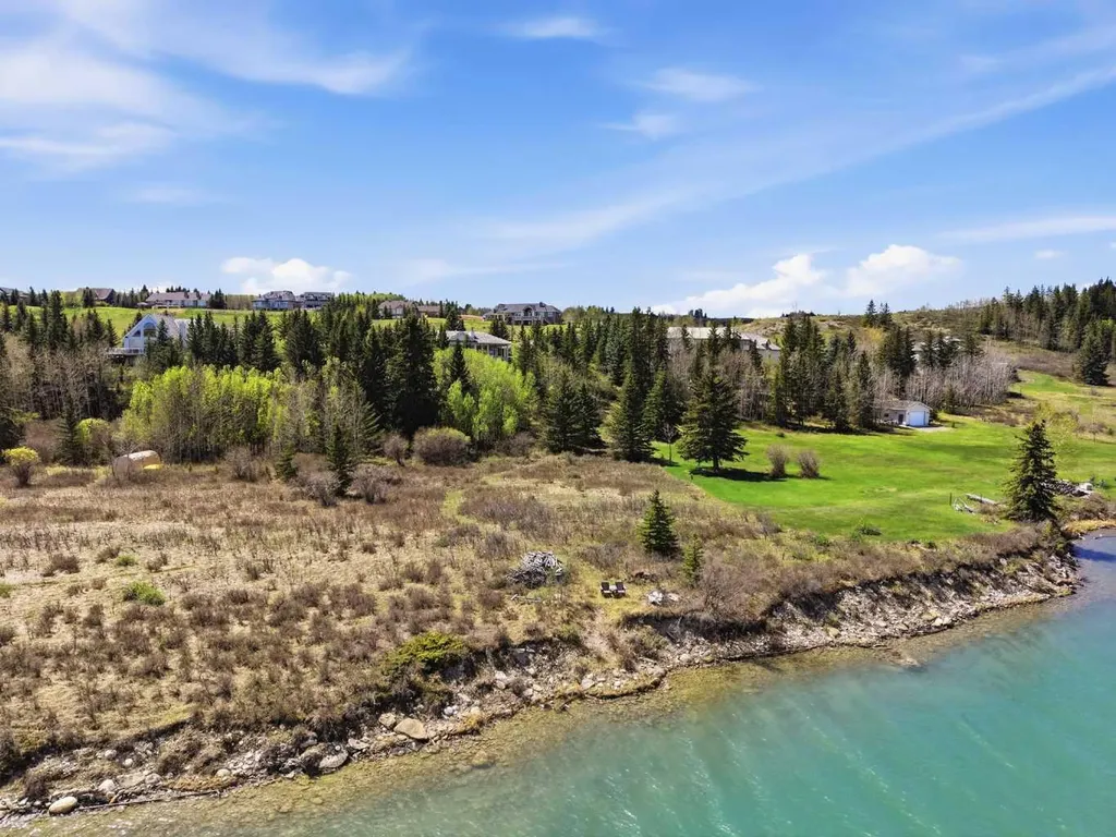 182 Emerald Bay Drive Rural Rocky View County AB T3Z 1E2