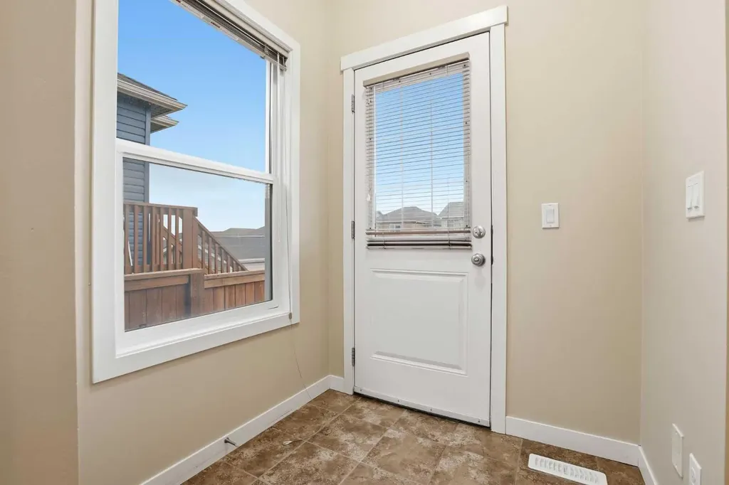 37 Nolanfield Manor NW Calgary AB T3R 0M3