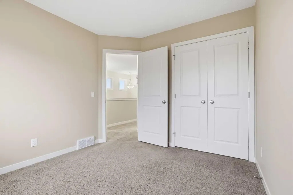 37 Nolanfield Manor NW Calgary AB T3R 0M3