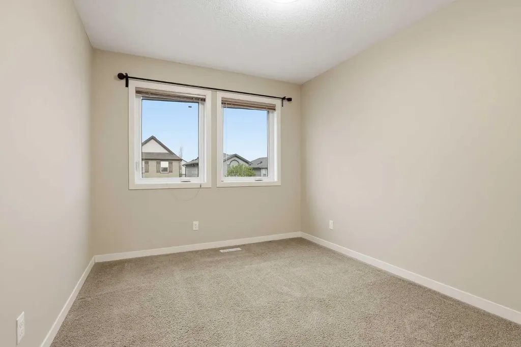 37 Nolanfield Manor NW Calgary AB T3R 0M3