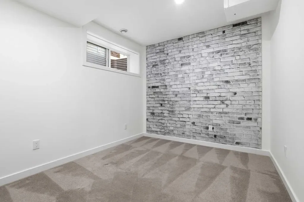 37 Nolanfield Manor NW Calgary AB T3R 0M3
