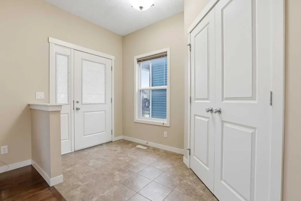 37 Nolanfield Manor NW Calgary AB T3R 0M3