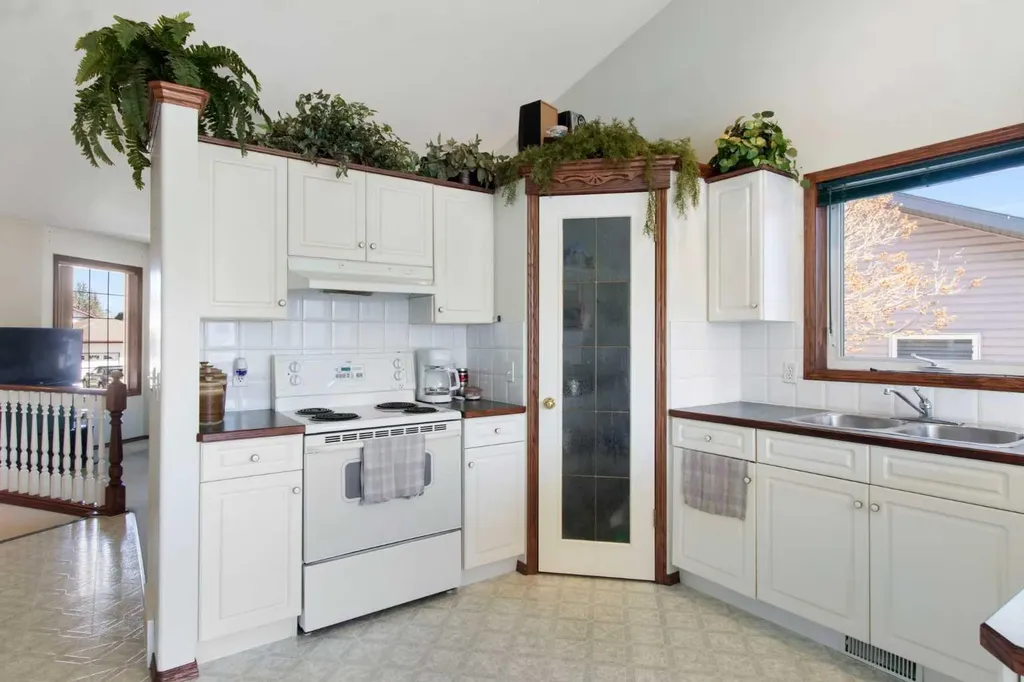 2 Madison Court Strathmore AB T1P 1M5