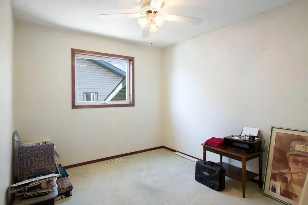 2 Madison Court Strathmore AB T1P 1M5