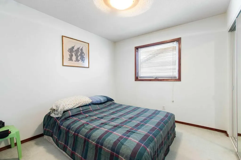 2 Madison Court Strathmore AB T1P 1M5