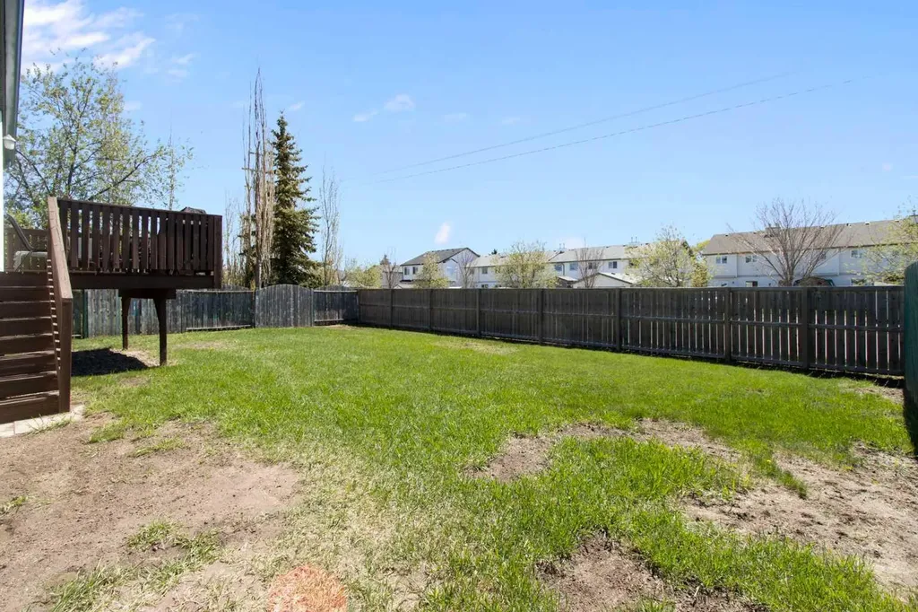 2 Madison Court Strathmore AB T1P 1M5