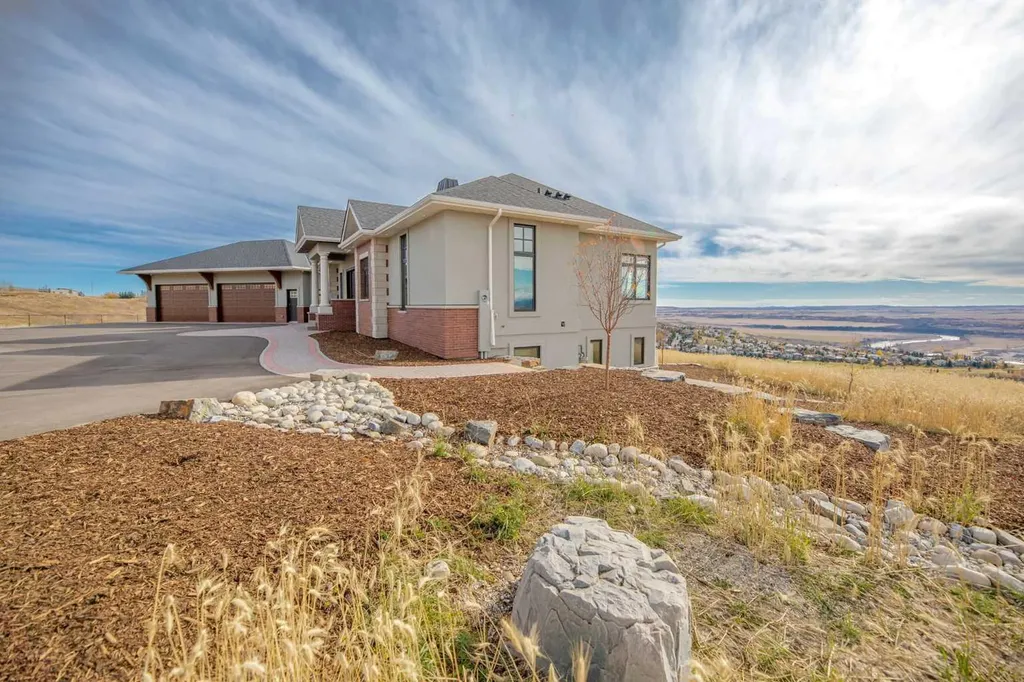 40243 Big Hill Road Rural Rocky View County AB T4X1Z6