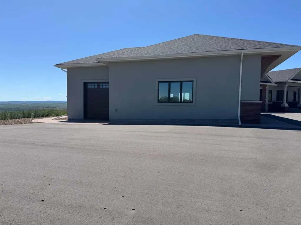 40243 Big Hill Road Rural Rocky View County AB T4X1Z6