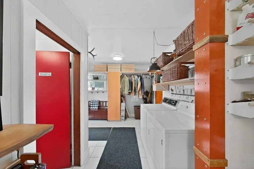 2209 210 N Bellevue AB T0K0C0