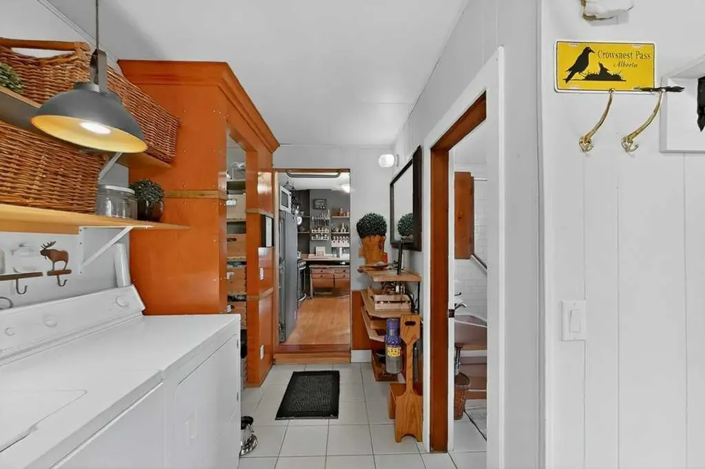 2209 210 N Bellevue AB T0K0C0