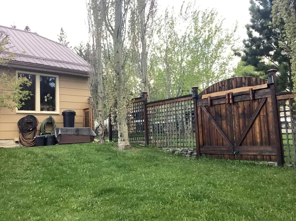 2209 210 N Bellevue AB T0K0C0