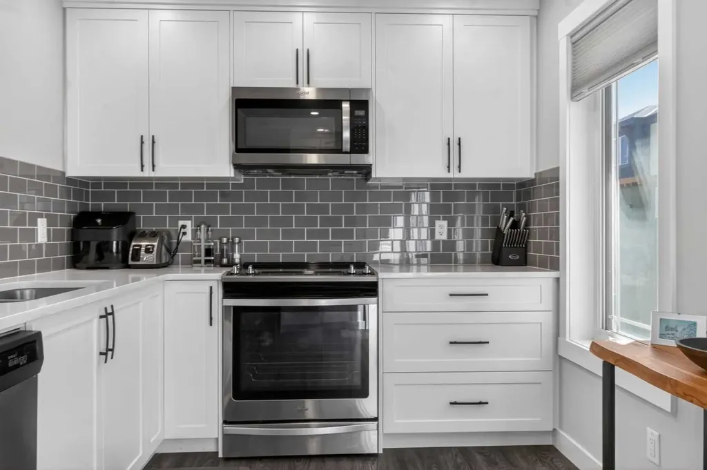 241 Auburn Meadows Drive SE Calgary AB T3M 2S1