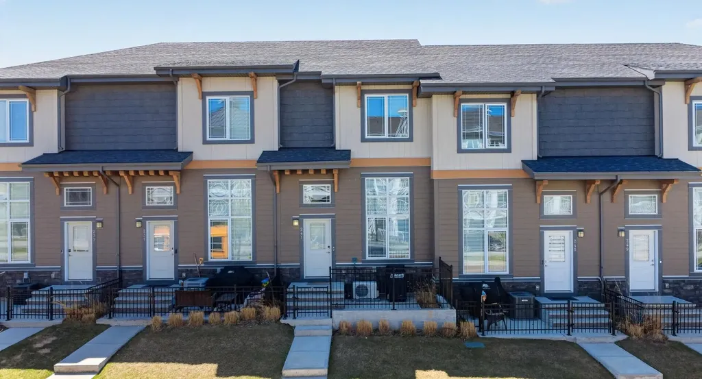 241 Auburn Meadows Drive SE Calgary AB T3M 2S1