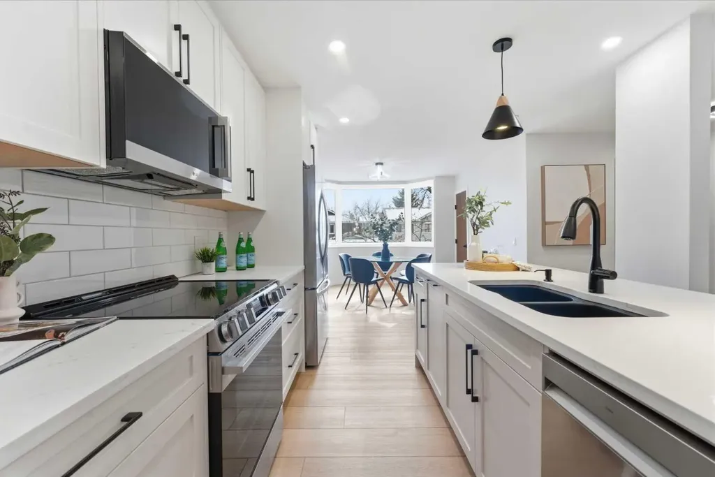 99 Midpark Gardens SE Calgary AB T2X1L5