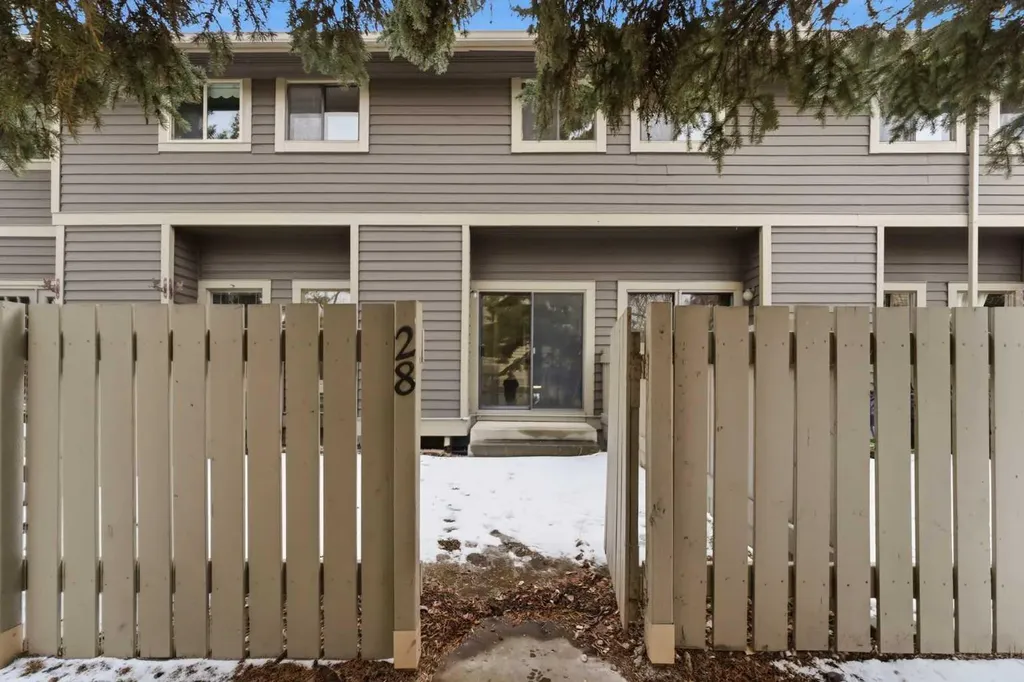 99 Midpark Gardens SE Calgary AB T2X1L5