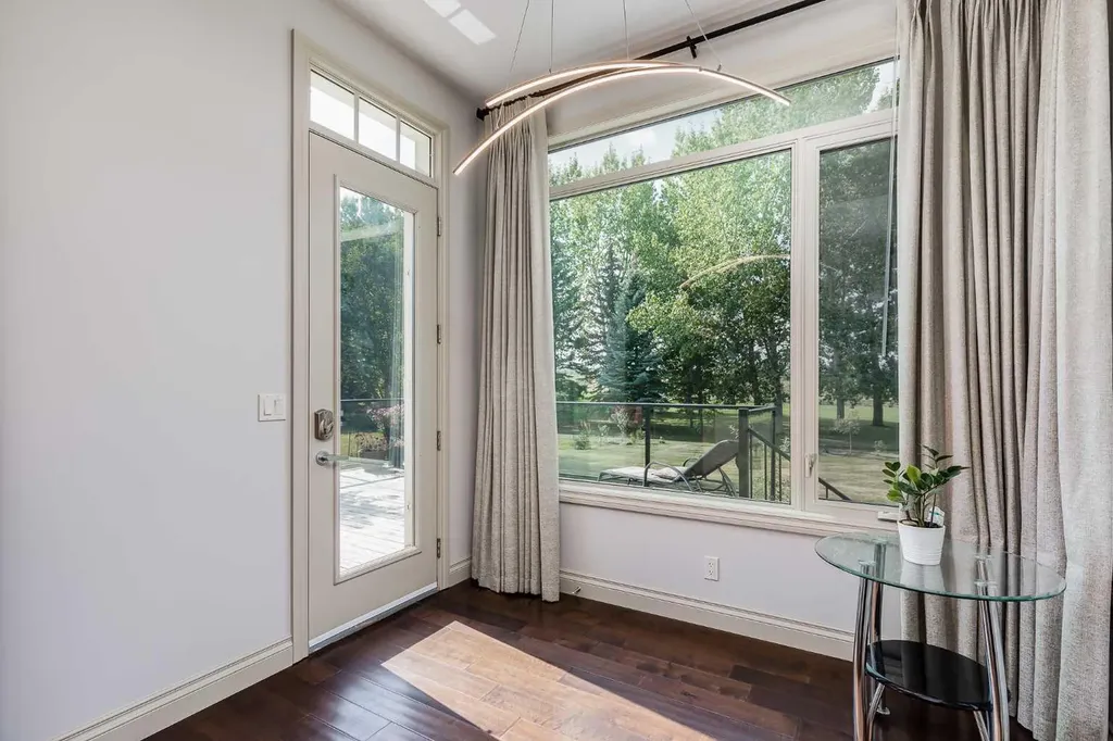 30 Meadow Pointe Drive Heritage Pointe AB T1S 3M8