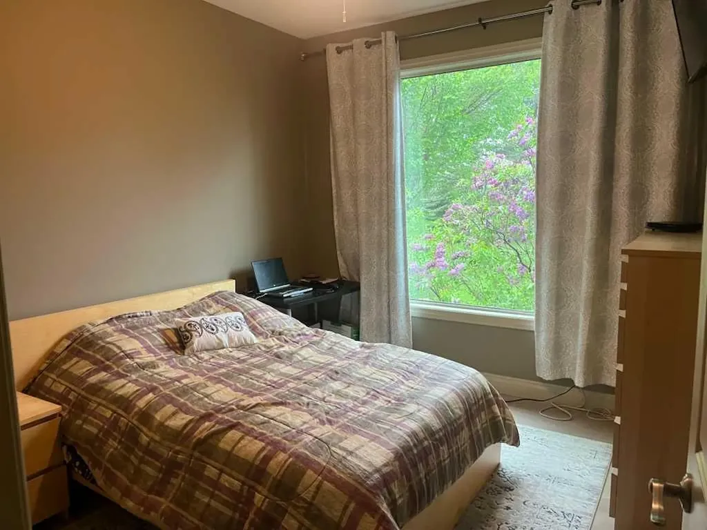 30 Meadow Pointe Drive Heritage Pointe AB T1S 3M8