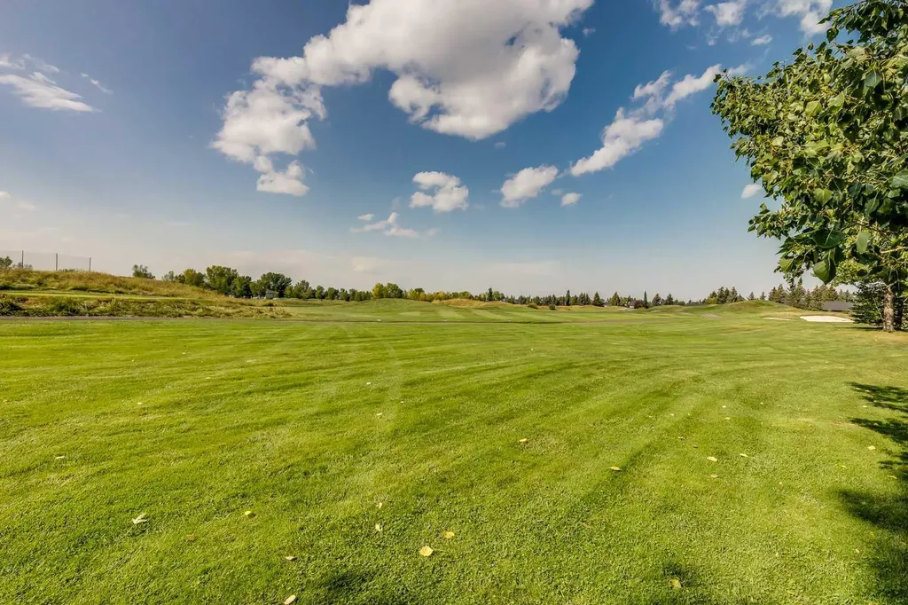 30 Meadow Pointe Drive Rural Foothills County AB T1S 3M8