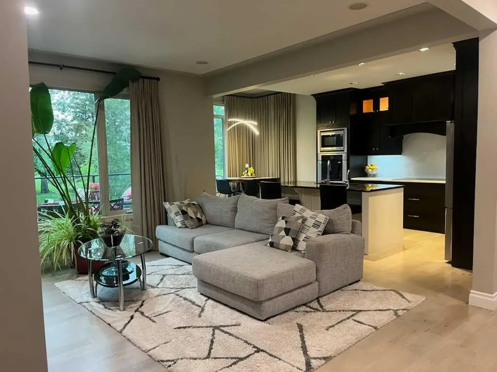 30 Meadow Pointe Drive Heritage Pointe AB T1S 3M8
